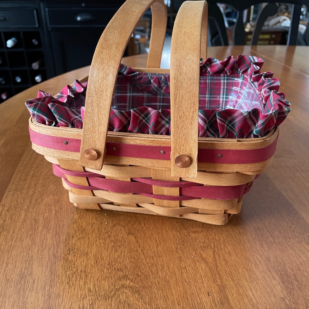 Longaberger 1993 Christmas Bayberry Basket - Picture 8 of 9